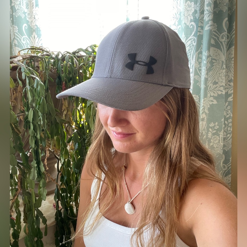 Under Armour gray athletic ball cap